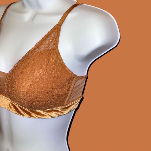 Auden Lightly Lined Orange Velvety Lace Bralette Size medium - Picture 3 of 6